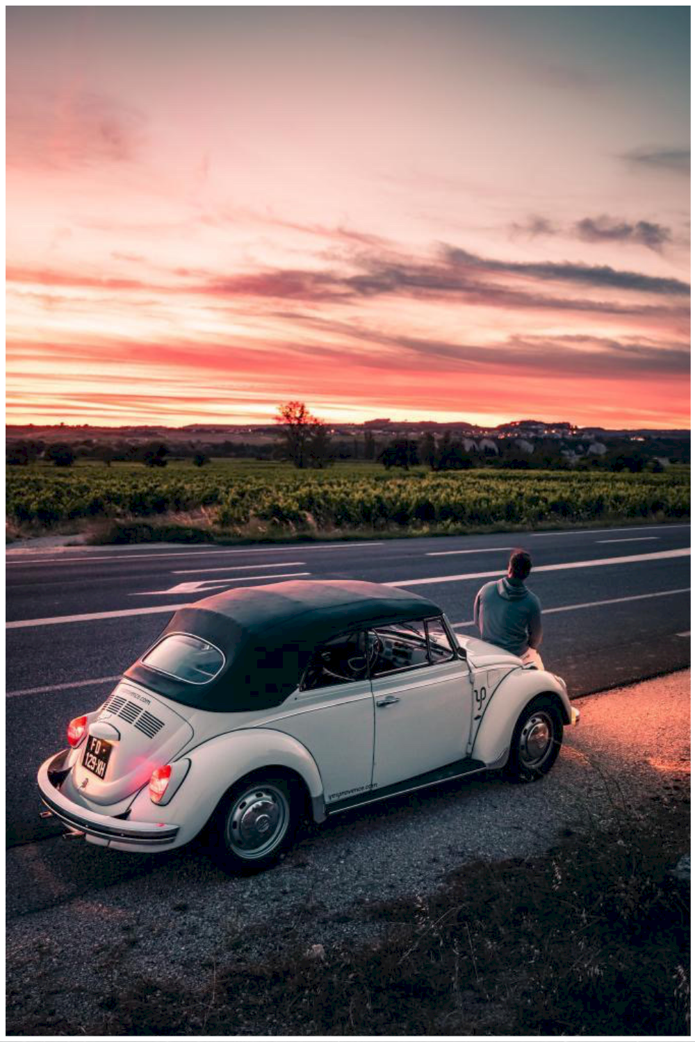 Location d'une Coccinelle cabriolet en 2CV