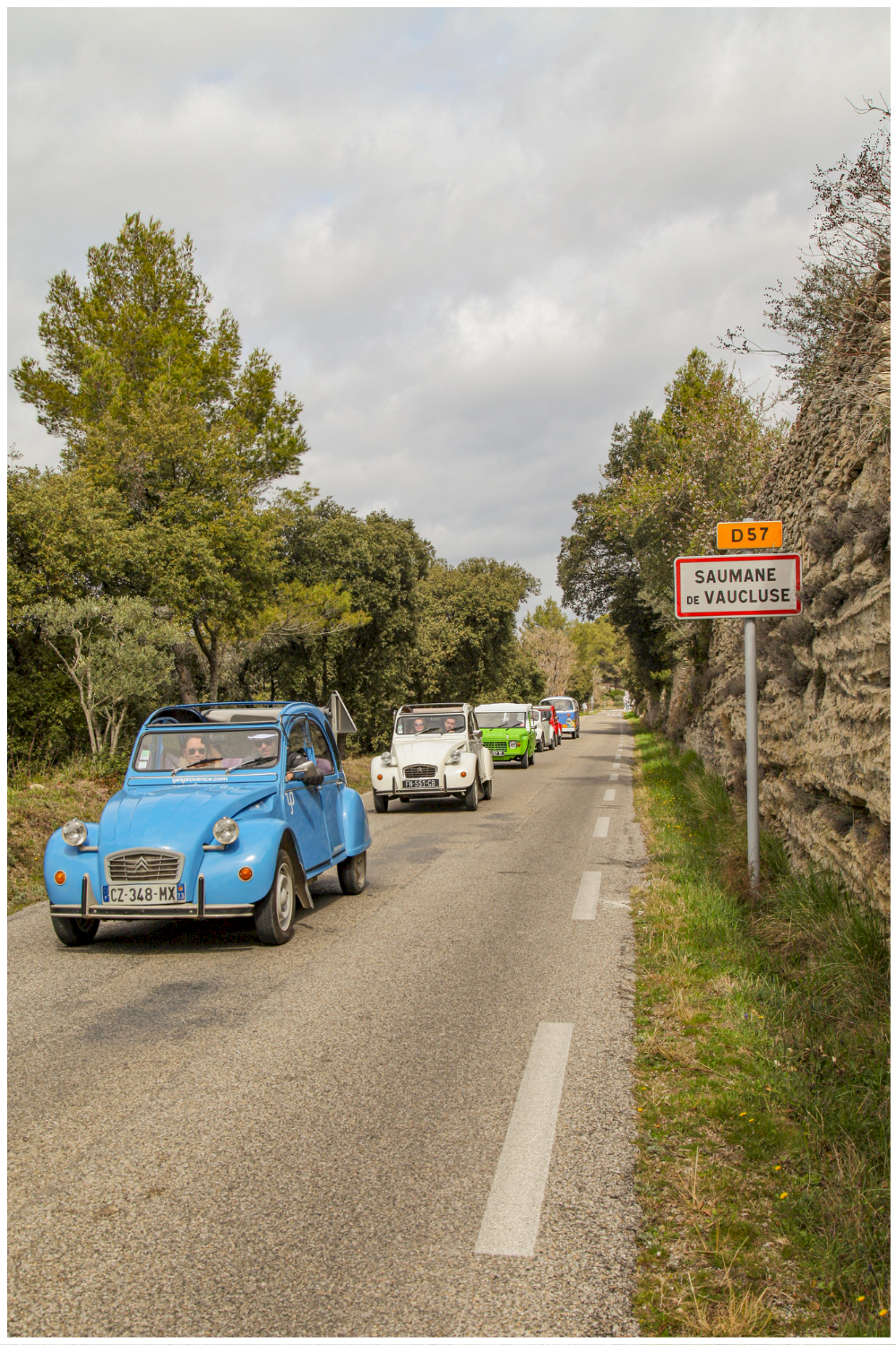 visiter la Vaucluse en voitures vintage