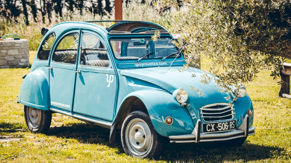 L'écho du mardi parle des locations de voitures vintage en Provence L'écho du mardi parle des locations de voitures vintage en Provence